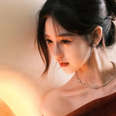 手提箱女郎
